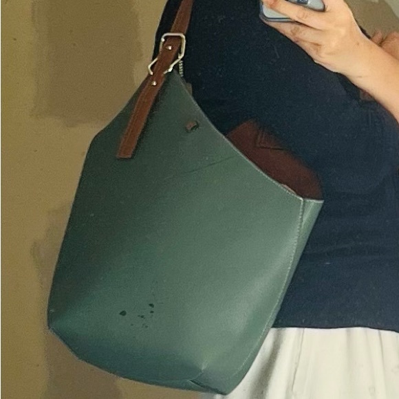 Handbag - Picture 2 of 16